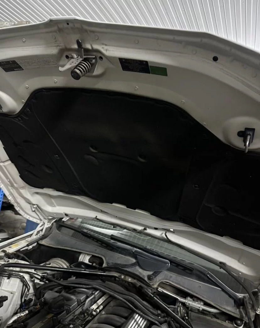 BMW | 5 Series E60 / E61 | Капот